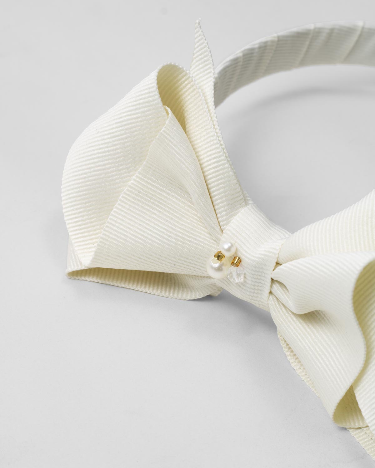 Cream headband with bow for girl
